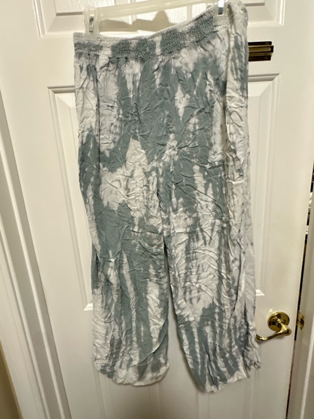 Tie-Dye Wide Leg Lounge Pants in Gray and White